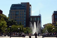 18-1 The NYU Kimmel Center for University Life With New York Washington Square Park Fountain And One World Trade Center.jpg
